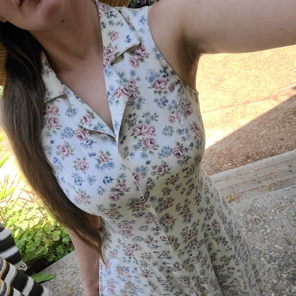 Vintage Ditsy Floral Button Up Maxi Dress - Picture 2 of 14